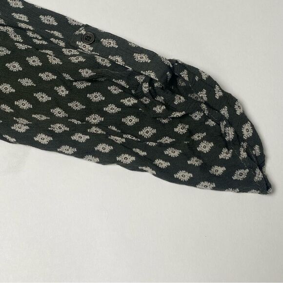 Angie Boho Casual Mixed Media Popover Roll Tab Sleeve Blouse Women's Size Small - Picture 12 of 15